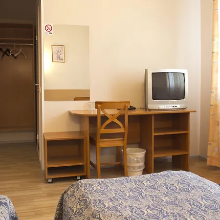 Lillekuela Hotel 2*