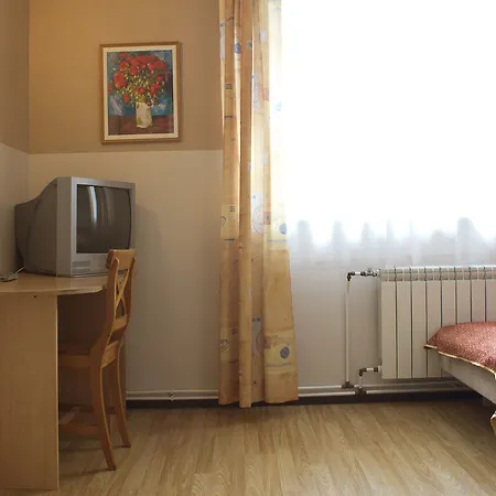 Lillekuela Hotel Reval