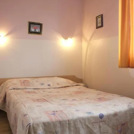 Hotel Lillekuela Reval