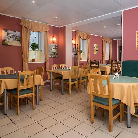 Hotel Lillekuela 2*